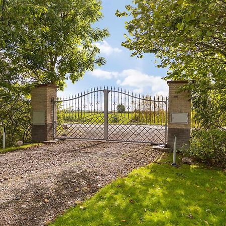 B&B Hoptille Hilaard Exteriör bild